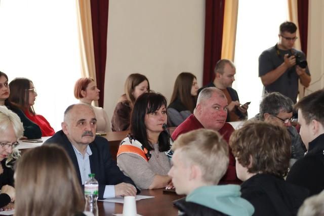 Робота на пленарному засіданні (офлайн формат)